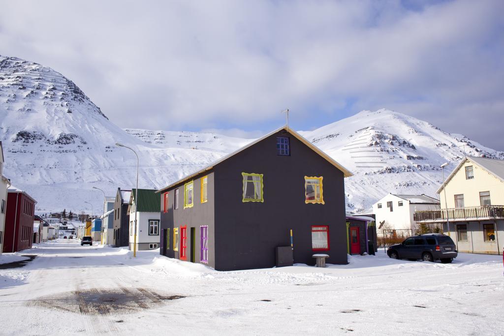 ホテル Soffia'S House Siglufjordur エクステリア 写真