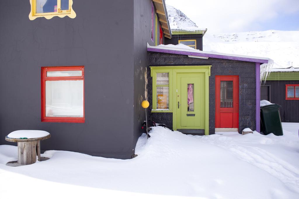 ホテル Soffia'S House Siglufjordur エクステリア 写真