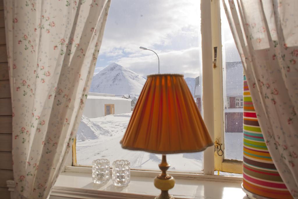 ホテル Soffia'S House Siglufjordur エクステリア 写真